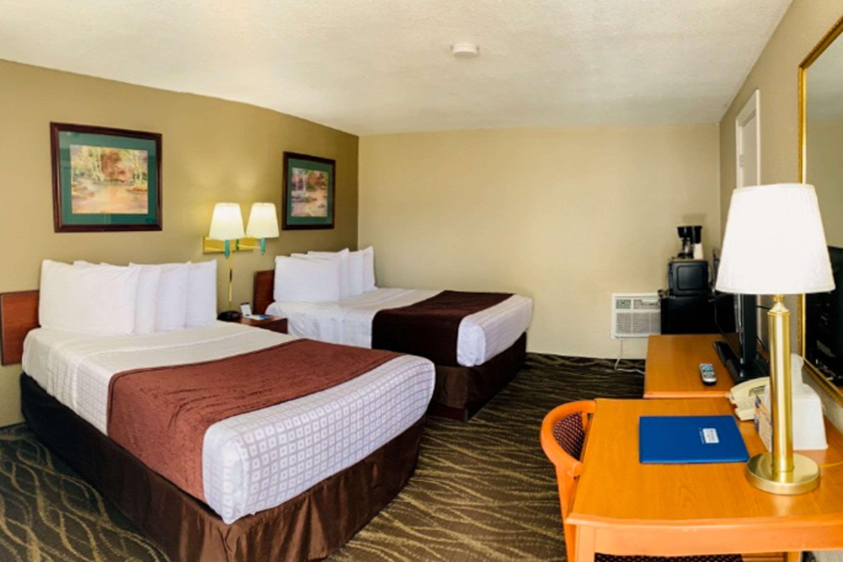 Rodeway Inn & Suites Шеридан Экстерьер фото