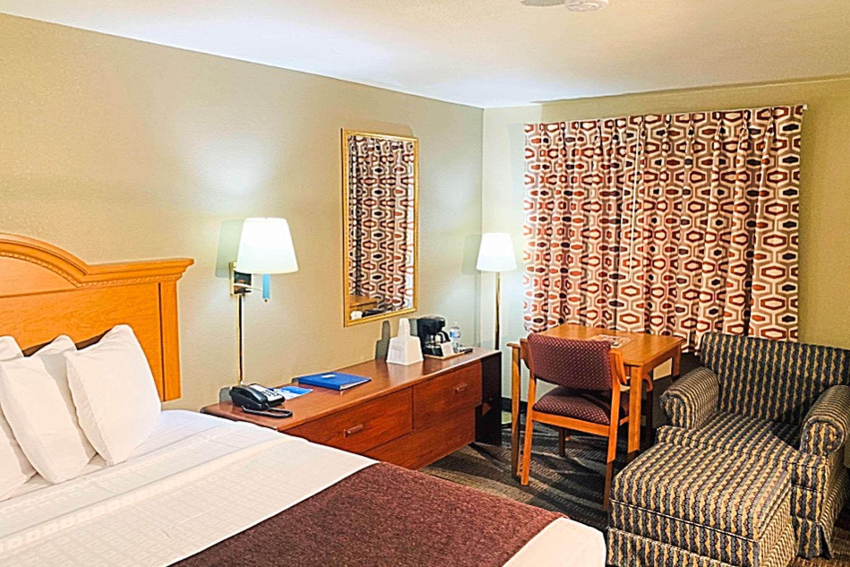Rodeway Inn & Suites Шеридан Экстерьер фото