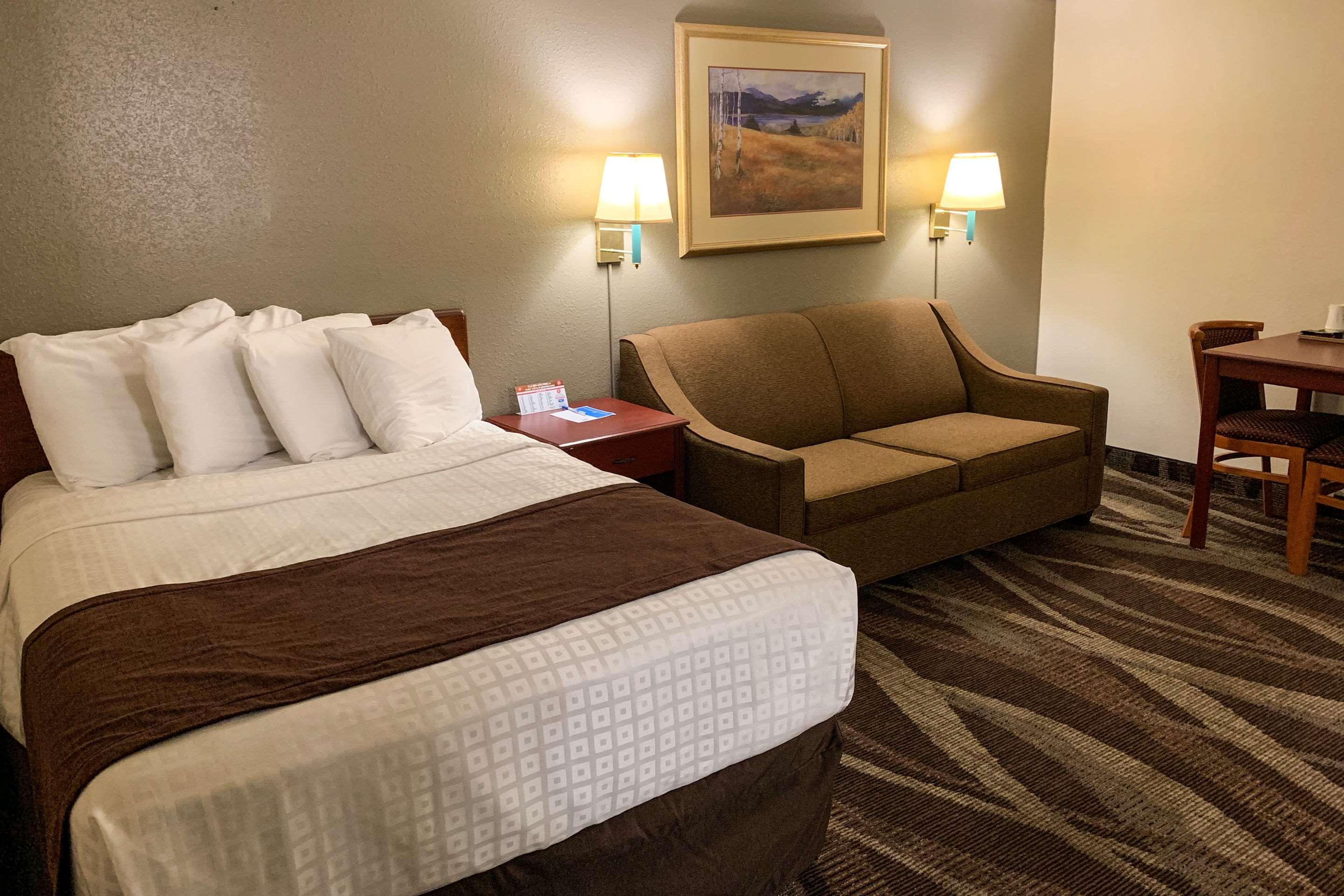 Rodeway Inn & Suites Шеридан Экстерьер фото