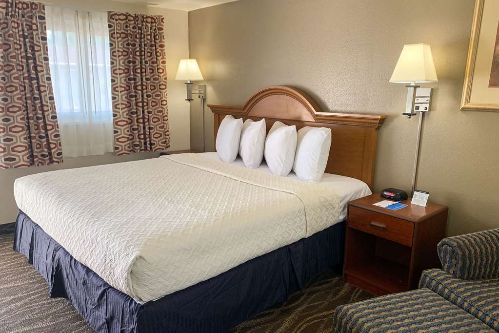 Rodeway Inn & Suites Шеридан Номер фото