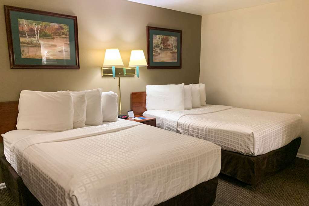 Rodeway Inn & Suites Шеридан Номер фото